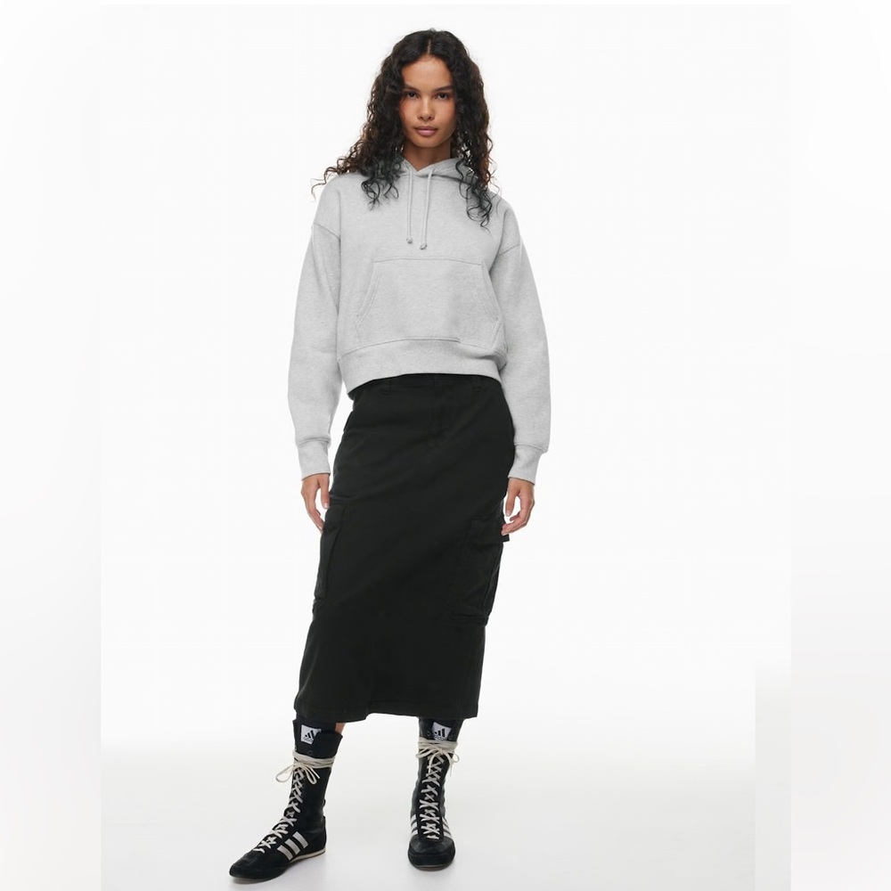 ARITZIA TNA Troop Cargo Skirt in Black Size 00